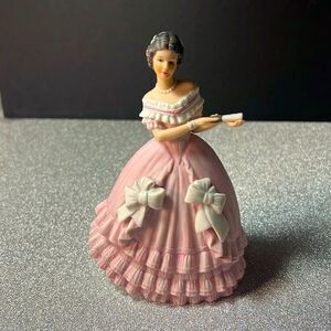 The Great Fashions of History CAROLINE Victorian Period by Lenox. KK326